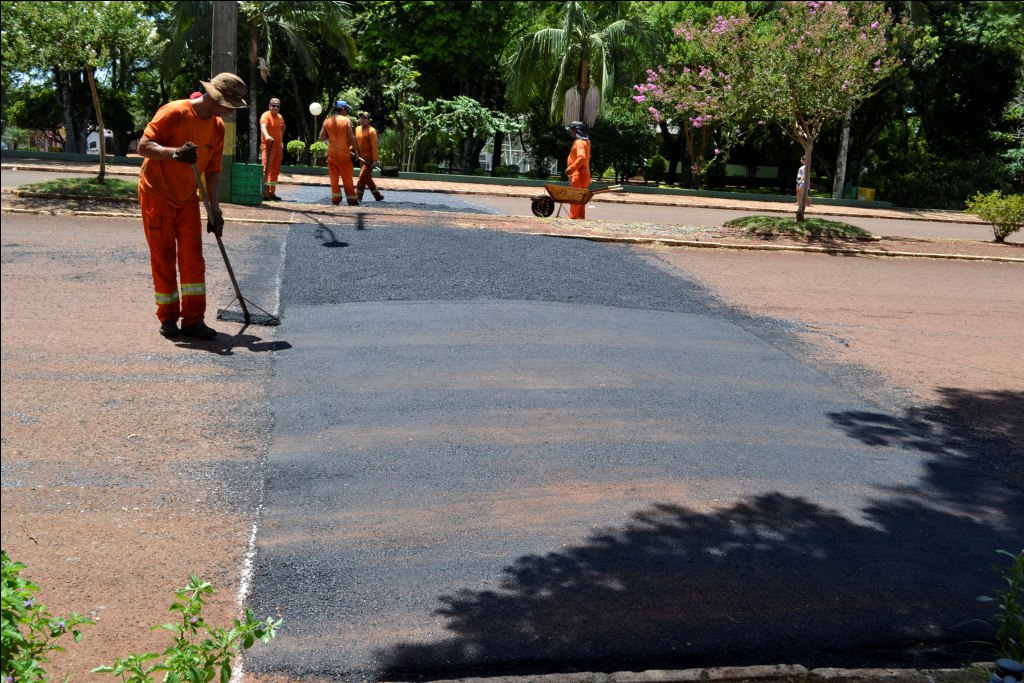 Concluída a obra de pavimentação asfáltica na Avenida Ipiranga