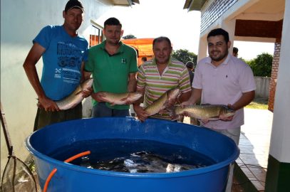 Primeira feira de peixe vivo do ano comercializa 520 kg