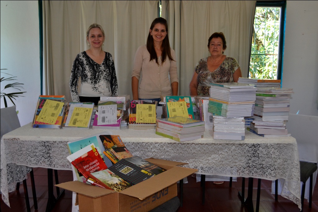 SMEC recebe livros para as Escolas da Rede Municipal de Ensino